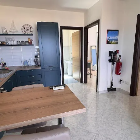 18p Casa Henricson Penthouse Sea View Pizzo (Calabria)