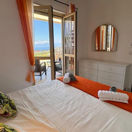 18p Casa Henricson Penthouse Sea View * Pizzo (Calabria)